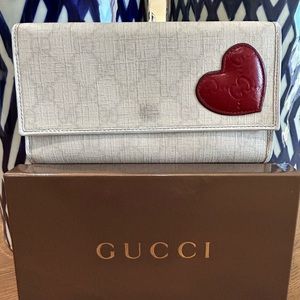 Gucci Wallet ♥️